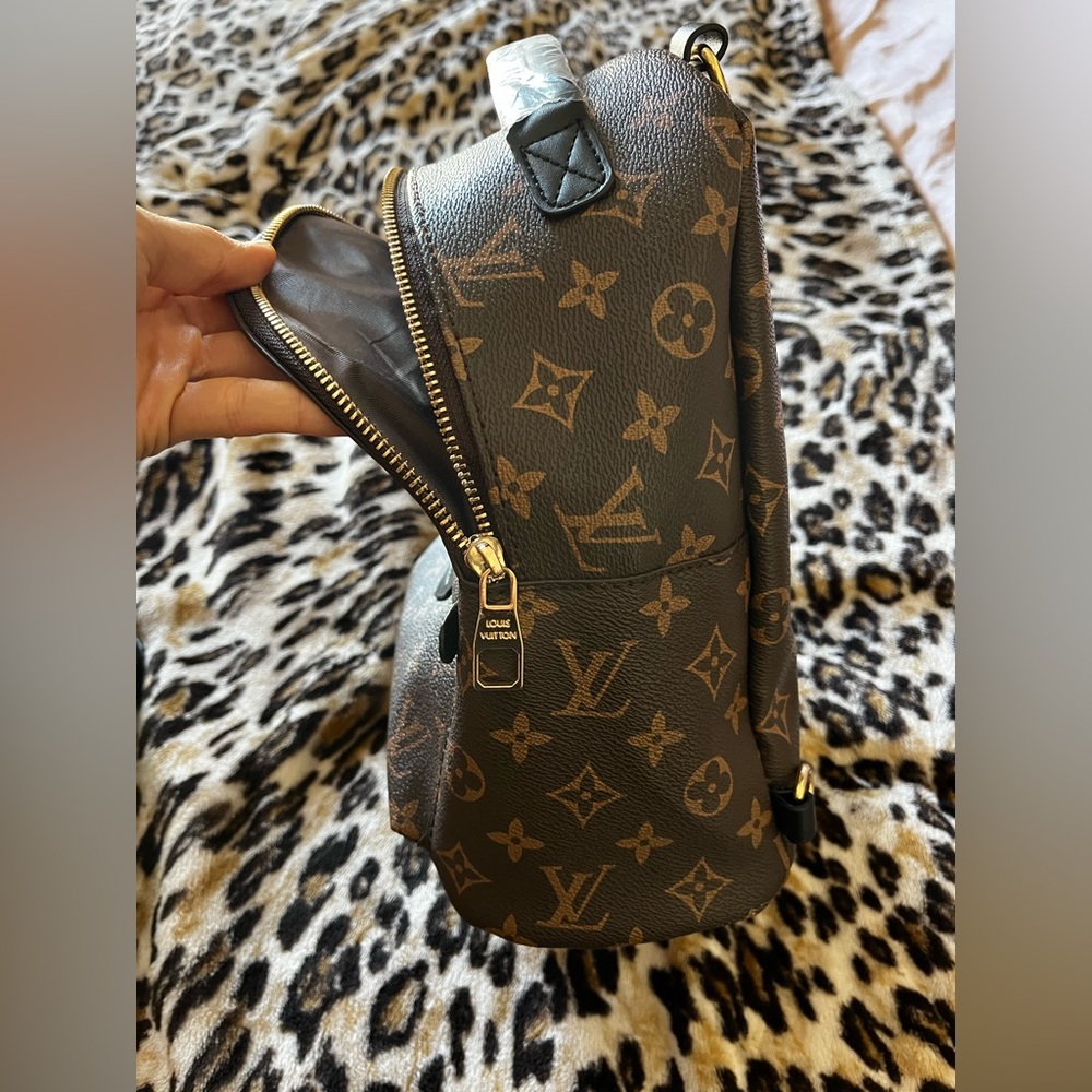 Louis Vuitton Monogram Backpack - Picture 7 of 8